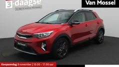 Rood Gebruikt 2022 Kia Stonic SUV | € 17.900 (Eerlijke prijs)
