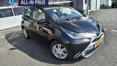 Zwart Gebruikt 2018 Toyota Aygo X-play Hatchback | € 8.500 (Eerlijke prijs)