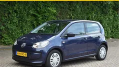 Blauw Gebruikt 2015 VW up! move up! Hatchback | € 7.955 (Eerlijke prijs)