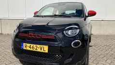 Zwart Gebruikt 2022 Fiat 500C Red Cabriolet | € 19.900 (Eerlijke prijs)