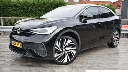 Zwart Occasion 2025 VW ID.5 Pro SUV | € 43.940 (Eerlijke prijs)