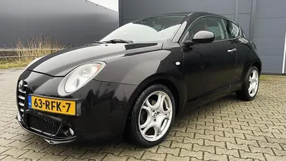 Occasion Alfa Romeo MiTo Distinctive 84 PK (61 kW) 2011 Zwart (metallic) Hatchback