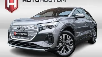 Grijs Occasion 2025 Audi Q4 Sportback e-tron SUV | € 49.995 (Goede deal)