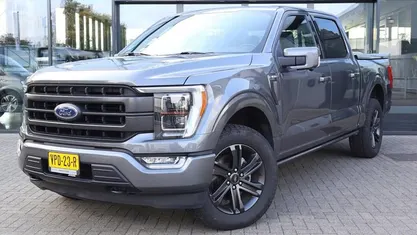 Grijs (metallic) Occasion 2022 Ford V8 Lariat Cabriolet | € 57.950 (Eerlijke prijs)