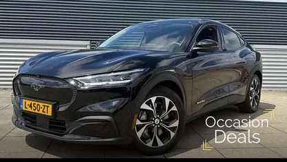 Zwart Occasion 2021 Ford Mustang Mach-E SUV | € 28.950 (Eerlijke prijs)