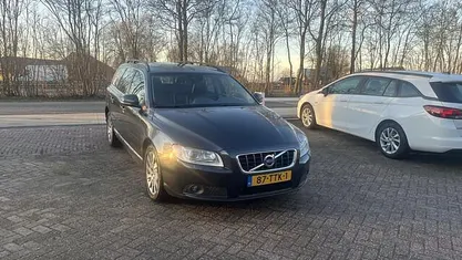 Grijs (metallic) Occasion 2012 Volvo V70 Stationwagen | € 8.244 (Eerlijke prijs)
