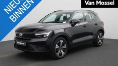 Zwart Gebruikt 2022 Volvo XC40 Core SUV | € 32.940 (Goede deal)