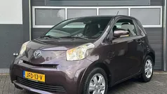 Paars Gebruikt 2009 Toyota iQ Hatchback | € 3.985 (Eerlijke prijs)