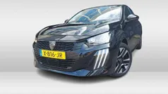 Zwart Gebruikt 2023 Peugeot e-208 Style Hatchback | € 21.925 (Eerlijke prijs)