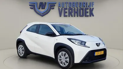 Gebruikt 2024 Toyota Aygo X Play SUV | € 18.900 (Eerlijke prijs)