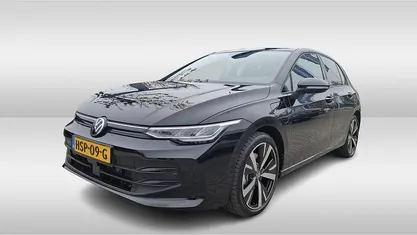 Occasion 2025 VW Golf VIII Edition Hatchback | € 33.450 (Goede deal)