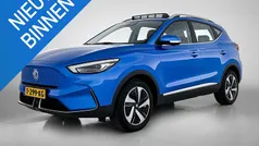 Blauw Gebruikt 2023 MG ZS Luxury Sedan | € 27.995 (Eerlijke prijs)