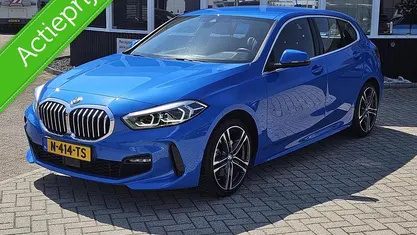 Blauw Occasion 2022 BMW 116 M Sport Hatchback | € 19.649 (Eerlijke prijs)