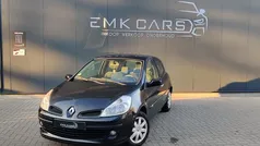 Zwart Gebruikt 2005 Renault Clio II Luxe Hatchback | € 1.799 (Eerlijke prijs)