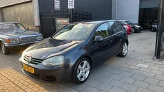 Blauw Gebruikt 2004 VW Golf IV Trendline Hatchback | € 1.999 (Eerlijke prijs)