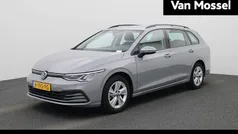 Grijs Gebruikt 2022 VW Golf VIII Life Stationwagen | € 20.900 (Eerlijke prijs)