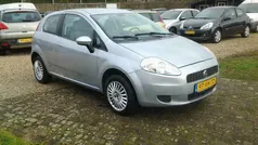 Grijs Gebruikt 2007 Fiat Grande Punto Dynamic Hatchback | € 3.348 (Eerlijke prijs)