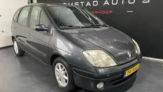 Grijs Gebruikt 2002 Renault Scénic Authentique MPV | € 1.450 (Eerlijke prijs)