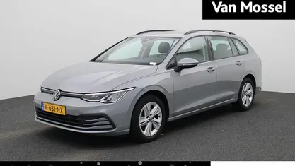 Grijs Gebruikt 2022 VW Golf VIII Life Stationwagen | € 21.900 (Eerlijke prijs)