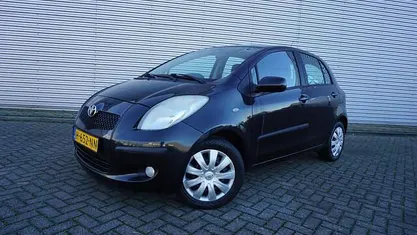 Zwart Gebruikt 2008 Toyota Yaris Sol Hatchback | € 2.750 (Eerlijke prijs)