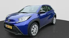 Gebruikt 2024 Toyota Aygo Play Hatchback | € 18.950 (Eerlijke prijs)