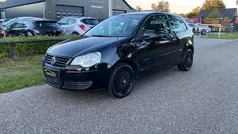 Zwart Gebruikt 2006 VW Polo Hatchback | € 2.199 (Eerlijke prijs)