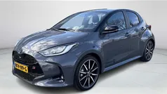 Grijs Gebruikt 2025 Toyota Yaris Hybrid Sport Hatchback | € 35.950 (Eerlijke prijs)