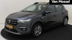 Grijs Gebruikt 2021 Dacia Sandero Comfort Hatchback | € 15.235 (Eerlijke prijs)