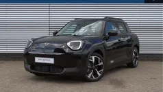 Zwart (metallic) Nieuw 2025 Mini Aceman Classic SUV | € 35.950 (Goede deal)