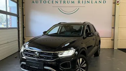 Gebruikt 2025 VW T-Roc Edition SUV | € 31.999 (Goede deal)