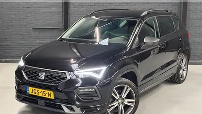 Zwart (metallic) Gebruikt 2022 Seat Ateca FR SUV | € 31.425 (Eerlijke prijs)