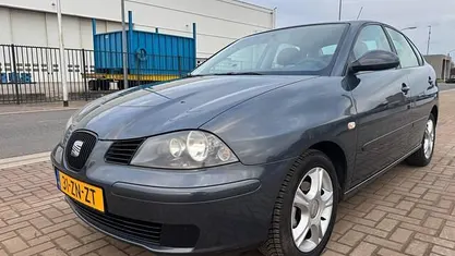 Grijs Occasion 2008 Seat Cordoba Sedan | € 1.999 (Eerlijke prijs)