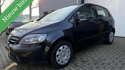 Zwart Occasion 2005 VW Golf IV Comfortline Hatchback | € 2.499 (Eerlijke prijs)