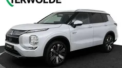 Gebruikt 2025 Mitsubishi Outlander P-HEV Edition SUV | € 55.390 (Eerlijke prijs)