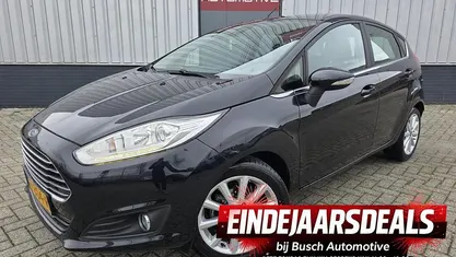 Zwart Gebruikt 2015 Ford Fiesta Titanium Hatchback | € 7.995 (Eerlijke prijs)