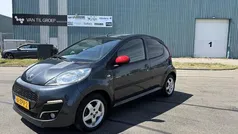 Grijs Gebruikt 2013 Peugeot 107 Sportium Hatchback | € 2.950 (Eerlijke prijs)