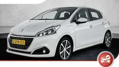 Wit Gebruikt 2019 Peugeot 208 Allure Hatchback | € 12.425 (Eerlijke prijs)