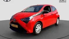 Rood Gebruikt 2019 Toyota Aygo Hatchback | € 8.450 (Eerlijke prijs)