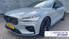 Grijs Gebruikt 2023 Volvo V60 Plus Stationwagen | € 39.694 (Eerlijke prijs)