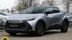 Grijs, metallic lak Gebruikt 2024 Toyota C-HR SUV | € 31.945 (Super prijs)