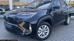 Gebruikt 2024 Toyota Yaris Cross Edition SUV | € 29.400 (Eerlijke prijs)