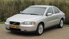 Grijs Gebruikt 2005 Volvo S60 Sedan | € 2.500 (Eerlijke prijs)