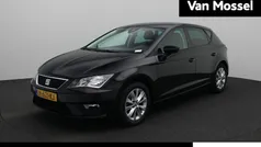 Zwart Gebruikt 2020 Seat Leon Style Hatchback | € 15.900 (Eerlijke prijs)