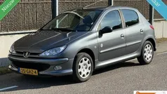 Grijs Gebruikt 2008 Peugeot 206 Hatchback | € 2.450 (Eerlijke prijs)