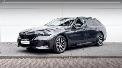 Gebruikt 2025 BMW 520 Performance Stationwagen | € 59.900 (Eerlijke prijs)