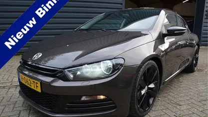 Bruin Gebruikt 2012 VW Scirocco Coupé | € 6.950 (Goede deal)