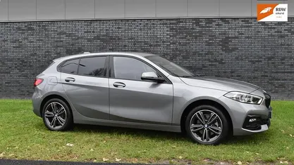 Occasion 2023 BMW 118 Sport Line Hatchback | € 26.940 (Eerlijke prijs)