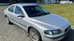 Grijs Gebruikt 2001 Volvo S60 Sedan | € 1.449 (Eerlijke prijs)