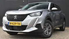 Grijs Gebruikt 2022 Peugeot e-2008 Active SUV | € 17.395 (Goede deal)