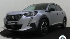 Grijs, metallic lak Gebruikt 2022 Peugeot e-2008 Allure SUV | € 20.425 (Eerlijke prijs)